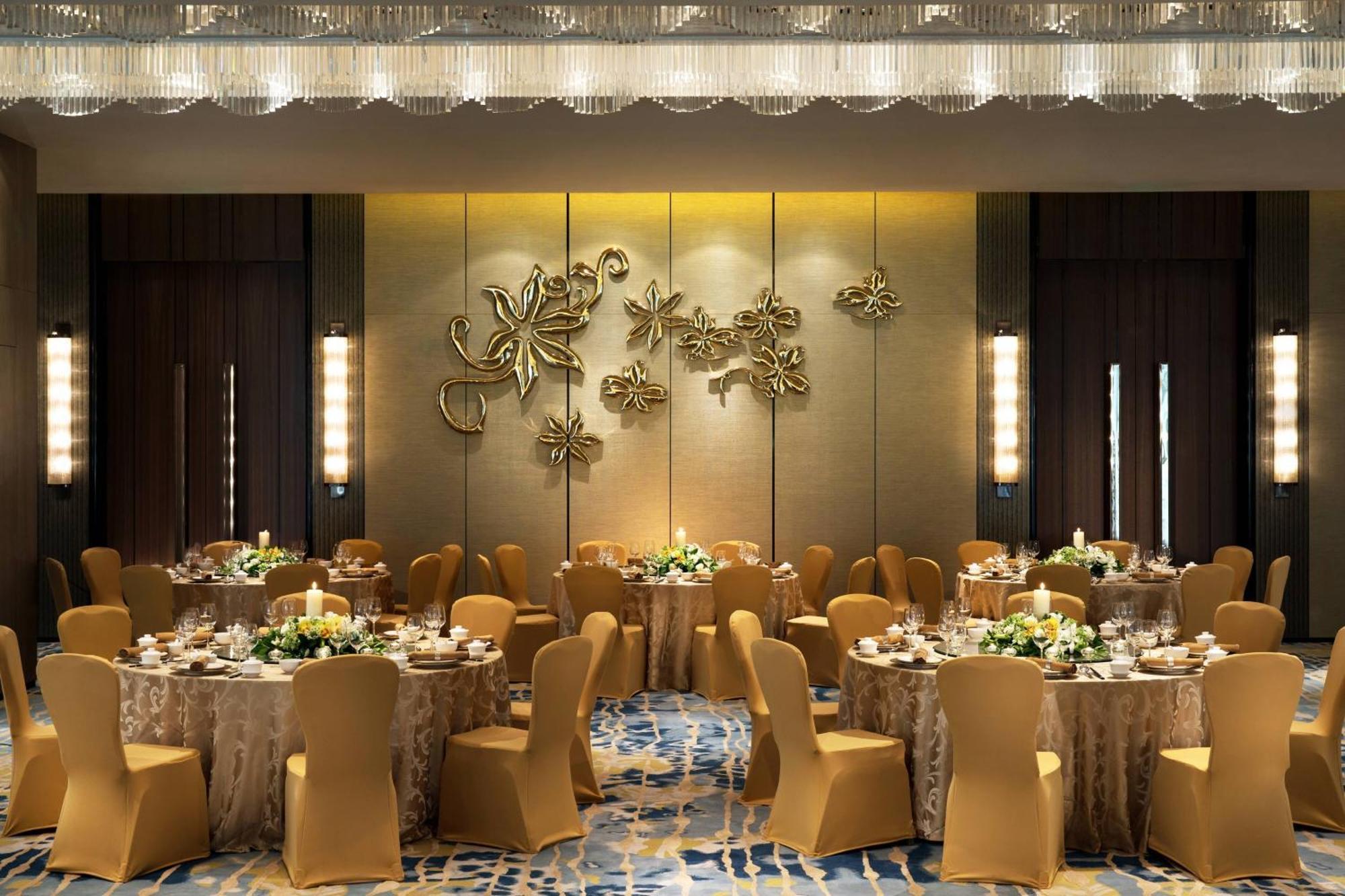Hotel Courtyard By Marriott Zhengzhou East Exterior foto
