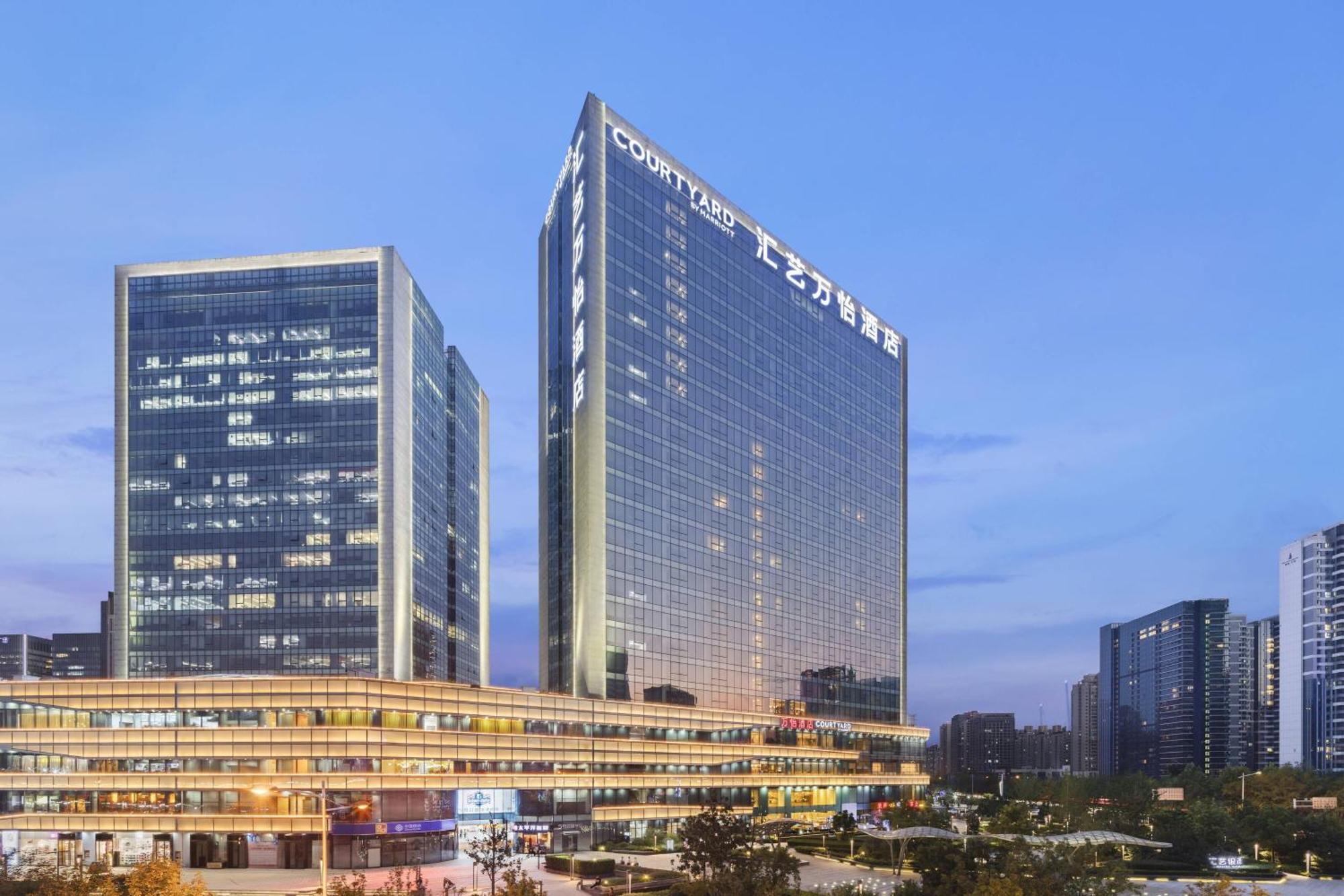 Hotel Courtyard By Marriott Zhengzhou East Exterior foto
